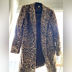Size large animal print Ming coat